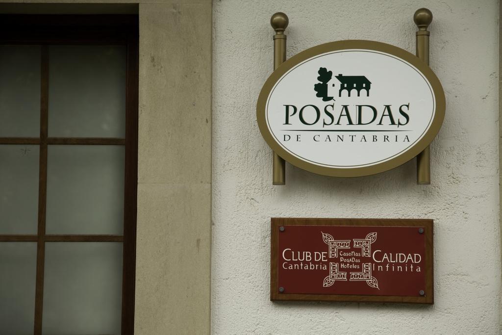 Hotel Posada La Robleda (Adults Only) Арнуеро Екстериор снимка