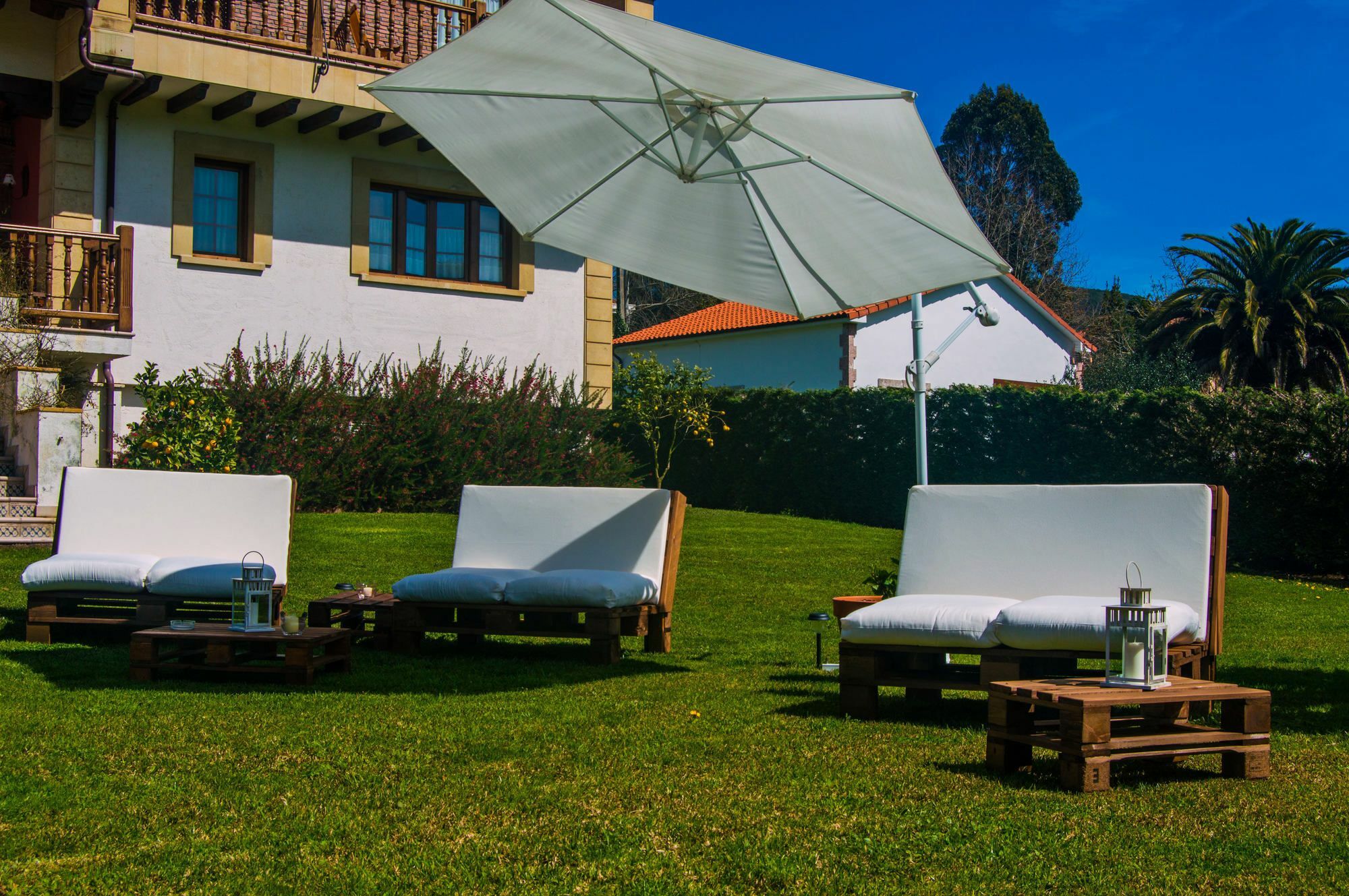 Hotel Posada La Robleda (Adults Only) Арнуеро Екстериор снимка